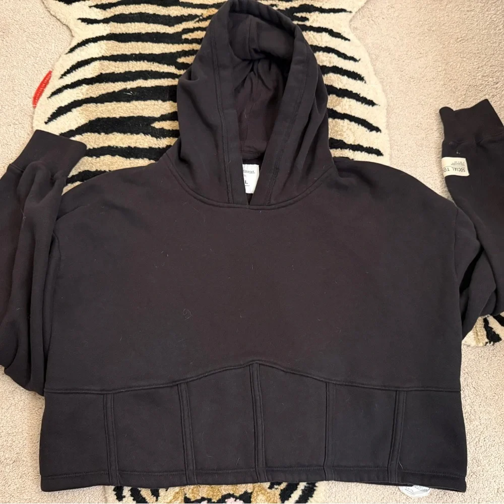 Social Tourist Crop Corset Detail Sweater Black XXL NWT - Picture 4 of 10